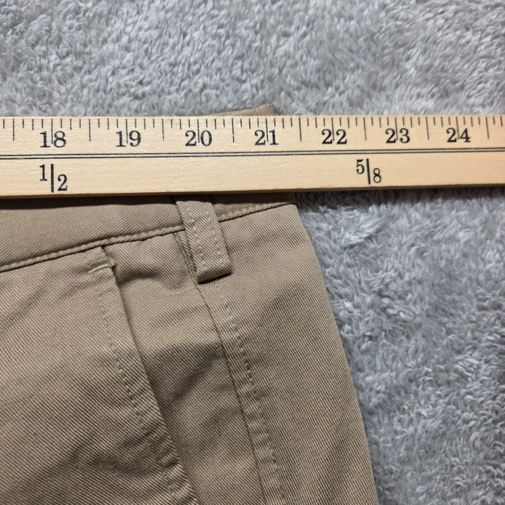 Dockers Pants Mens 44X30 Beige Chinos Classic Fit Flat Front Straight Leg Preppy